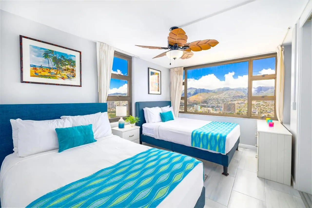 Tropical Retreat Near Waikiki Beach With Parking Honolulu United States