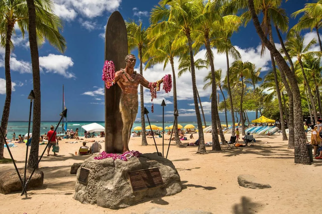 Tropical Retreat Near Waikiki Beach With Parking Honolulu Apartment