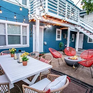 https://craftsman-apartment-minutes-to-long-beach-convention-center.topanaheimhotels.com