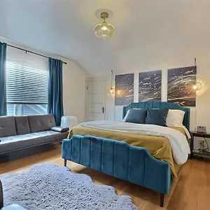 https://the-burke-house-bb.seattlehotelsites.com